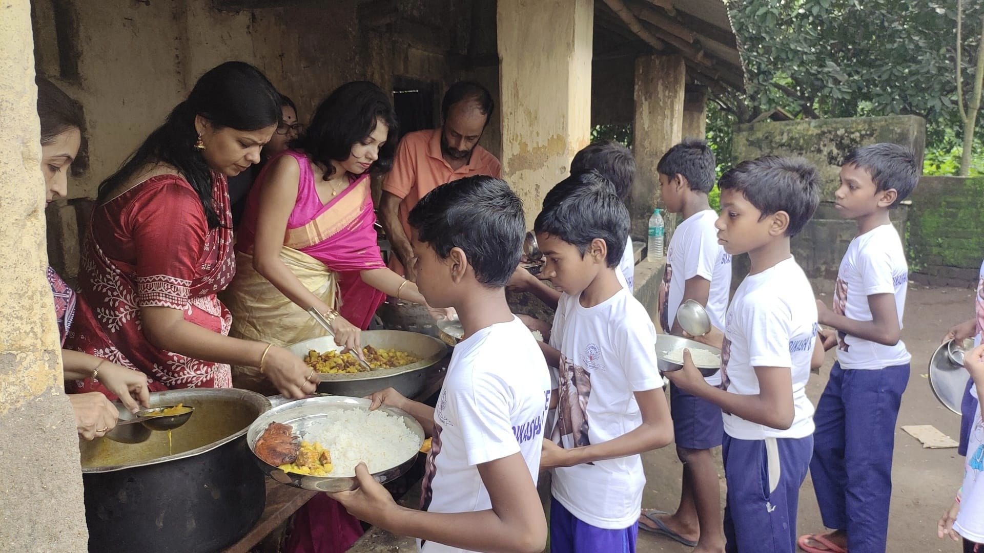 What Akshaya Patra midday meal row is all about - The News Now